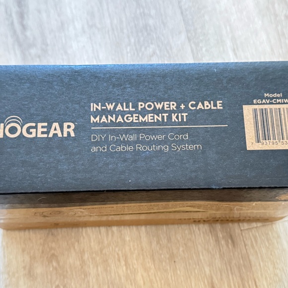 White In-Wall Cable Management Kit - Picture 4 of 10